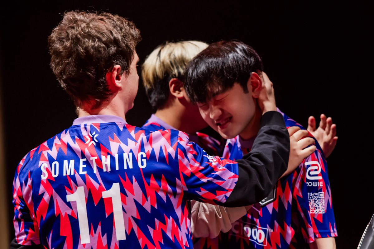 VALO2ASIA's tweet photo. 🇸🇬 PRX Jinggg: "Before I joined Paper Rex I was really quiet and always doing my own thing. But now, I just feel like I’ve grown a lot to become like a better person."

#VALO2ASIA #VALORANTChampions https://t.co/uV1NIixohH