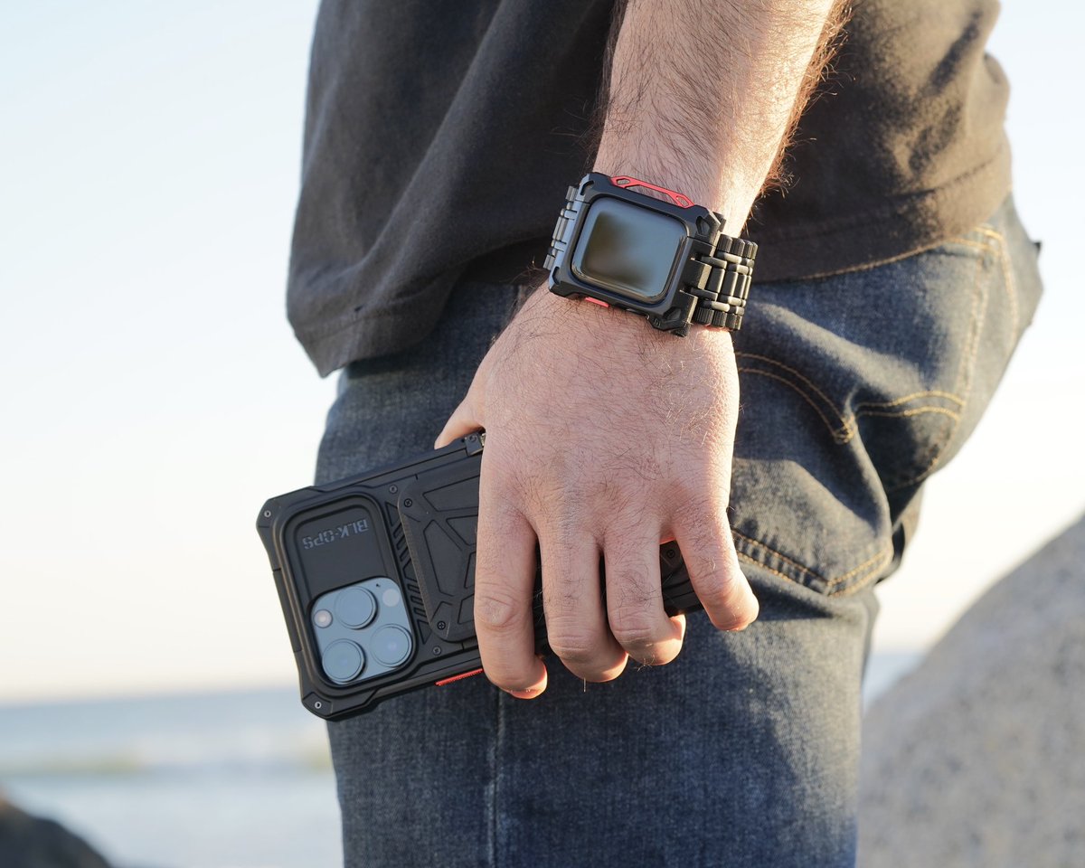 ElementCASE's tweet photo. The Black Ops Collection by @ElementCASE is where ultimate protection meets unmatched style. Redefine your EDC game, and always be ready for action! 📱⌚🛡️
https://t.co/7r4WrHcOPt
#elementcase #iphonecase #applewatch #Apple #caseiphone https://t.co/EYznAzQON4