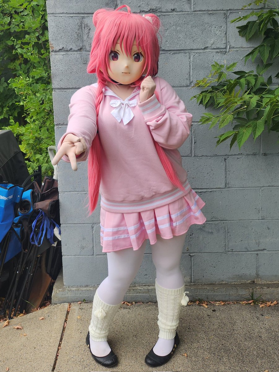 Better hop on the band wagon! 

Pronouns: they/them
Height: 5"4
Shoe size: women size 6 
Tattoos: 5
Piercings: 2
Favorite color: bubblegum pink
Favorite drink: Arizona green tea 🥴