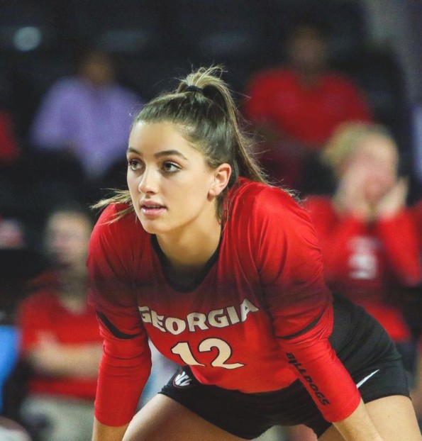 famedface's tweet photo. Brynn Chandler: Volleyball Player Falling love with Trey Lance #BrynnChandler https://t.co/tFQv5z79gl