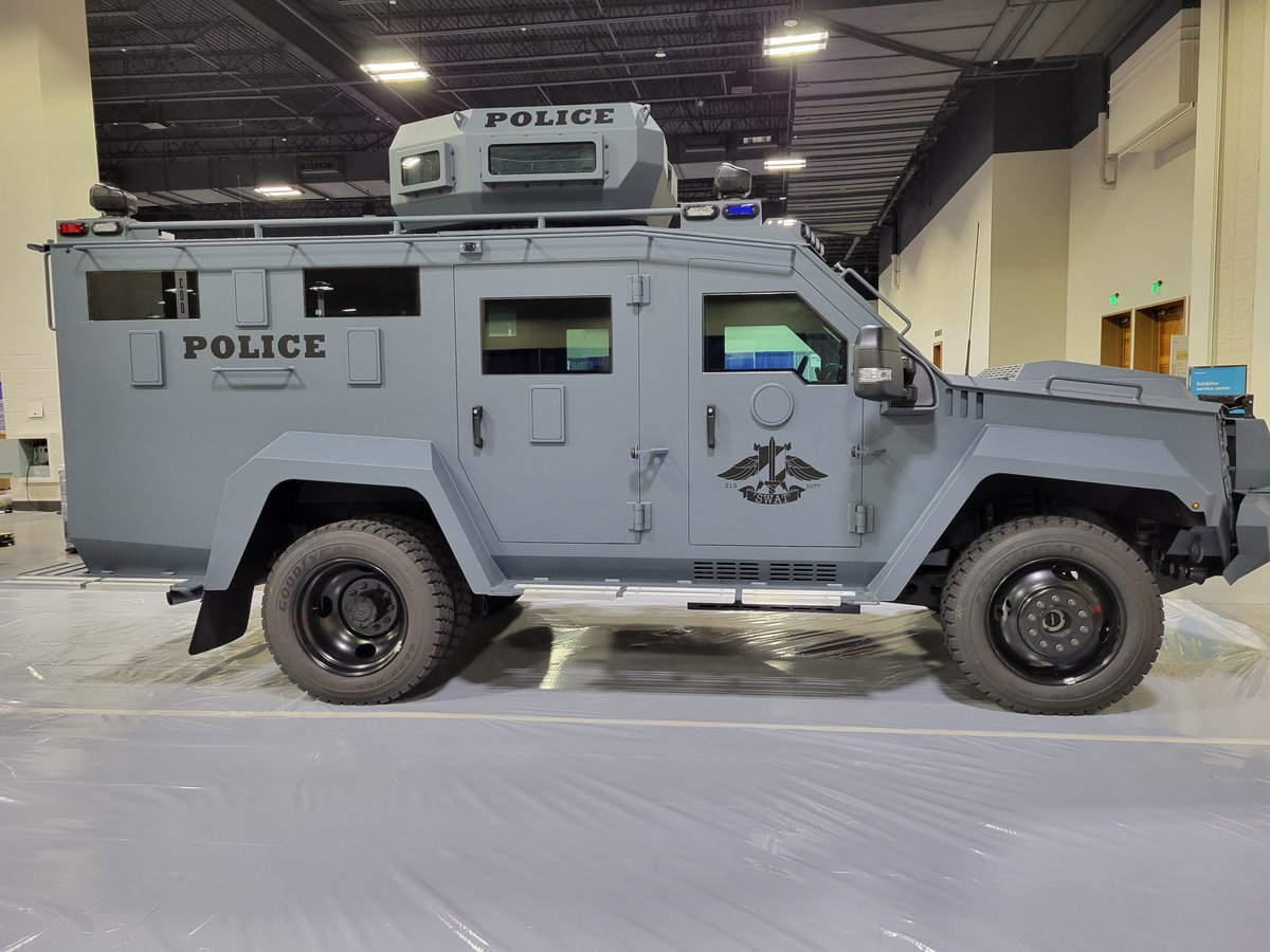 NTOAHQ's tweet photo. Exhibitor move-in today!  LENCO in the house!

@Lenco_Armor 

#ntoa2023 #leops #40years #est1983 #rockintherockies https://t.co/VrT4KEO1uu