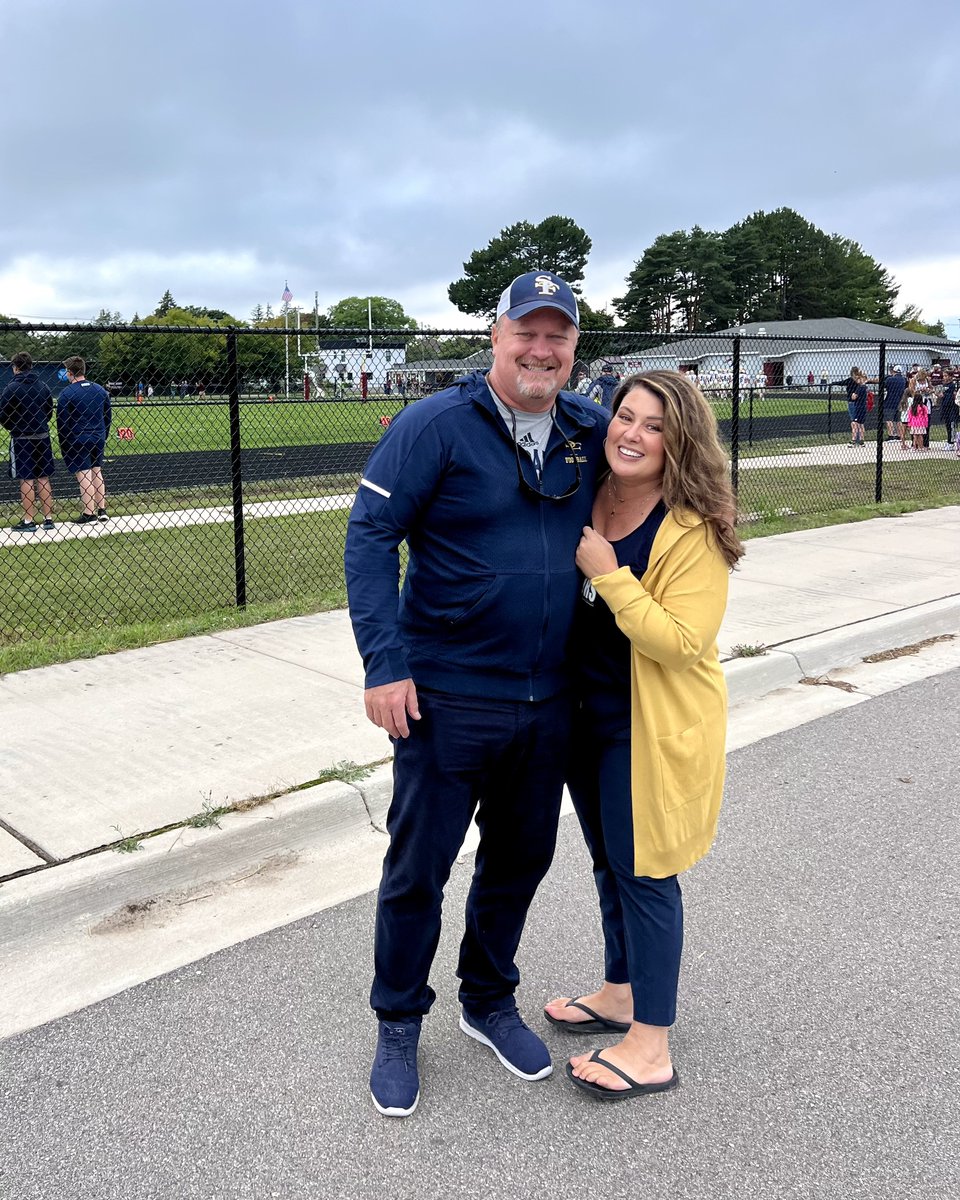 GT_Endodontics's tweet image. Football season has begun! Good luck to Dr. Kass’s stepsons and all other student athletes this fall! 🏈 #footballseason #fallsports #MIsports