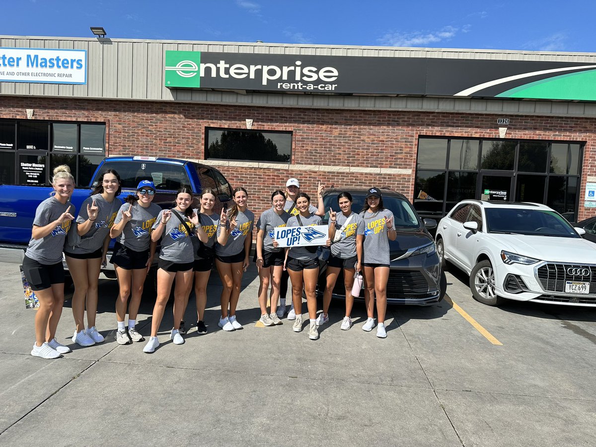 unk_womensgolf's tweet photo. If you’re ever needing a car or a job, head to @Enterprise , because they got an excellent corporate structure and they give You the tools to be your own boss. #HereComeTheLopers https://t.co/jExcsW8VeI