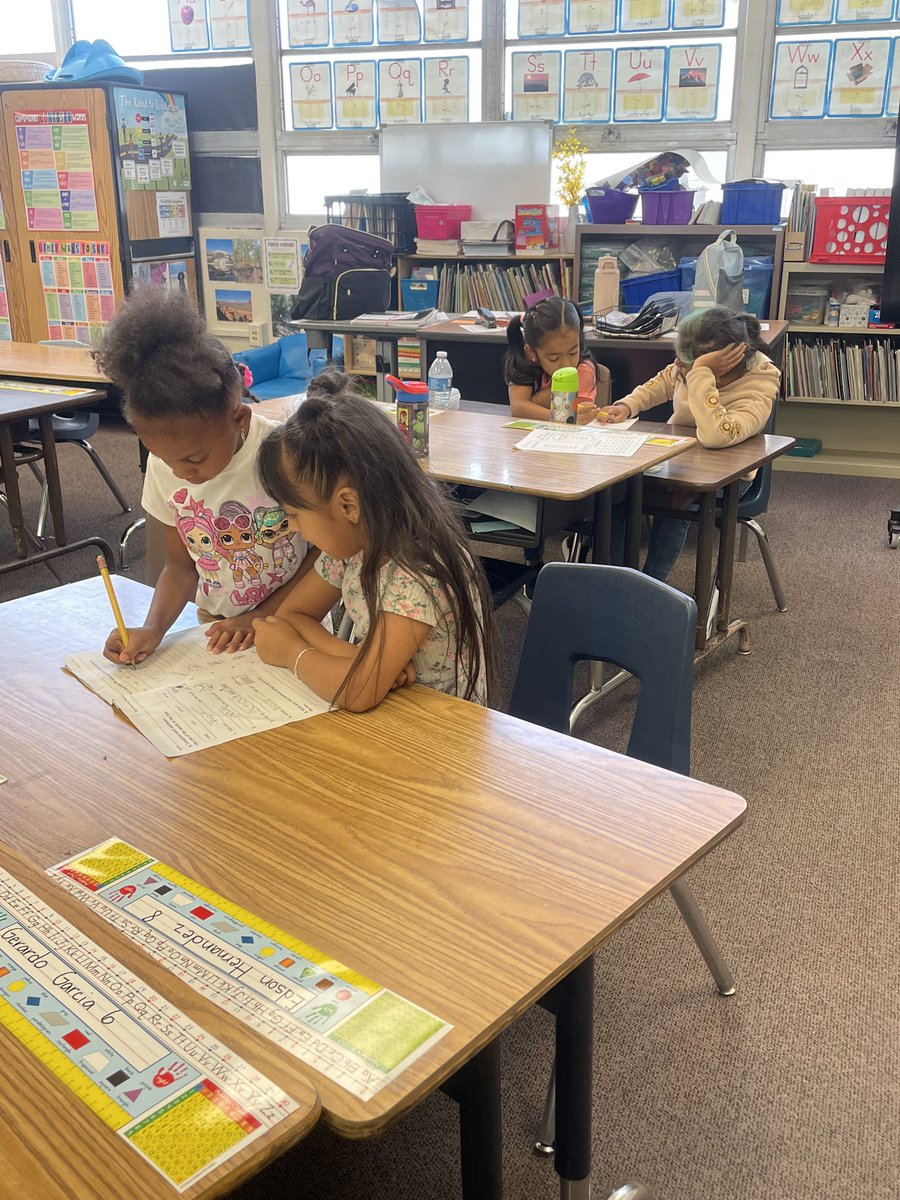 DanaJamison7's tweet photo. We believe in developing within our students the responsibility of helping each other…
@MuscoyE https://t.co/7zLEQxAq2M