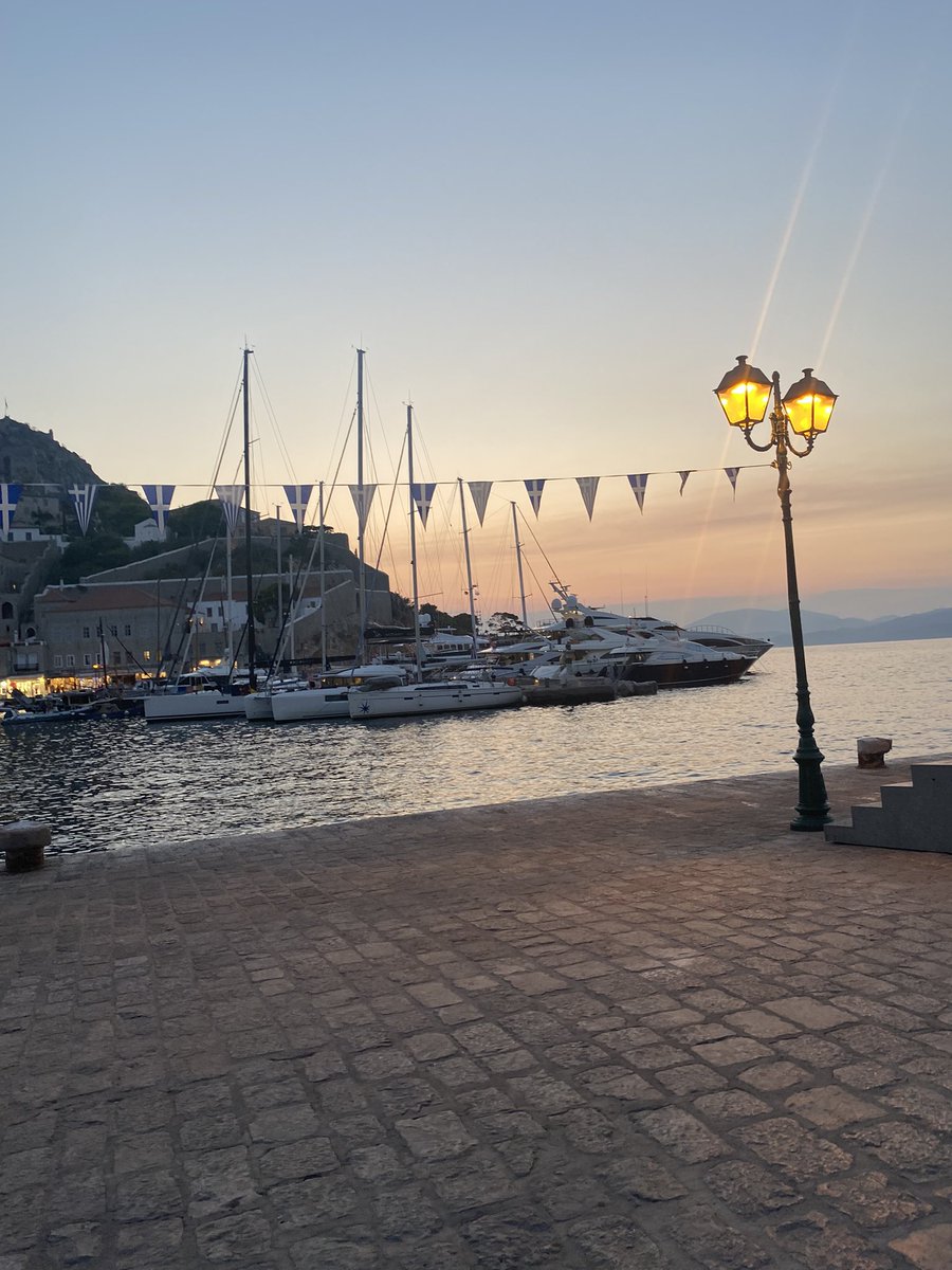 FanakidiF's tweet image. Ναιι,ναι,ναιιι αφού!!!!
#Sunset_Lovers