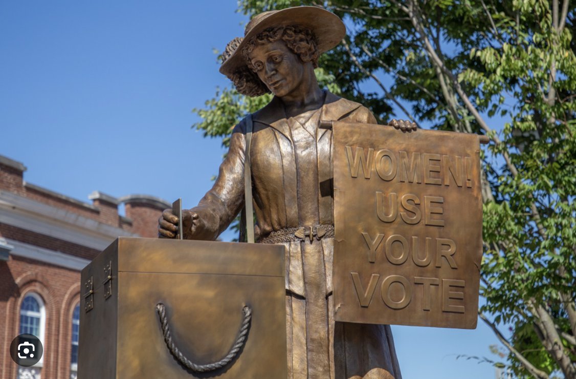 On 8/26/20, the 19th Amendment gave women the right to vote. A statue in #clarksvilleTN commemorates it because TN was the last state needed for ratification.

#womensuffrage #womensequalityday #votesforwomen #visitclarksvilletn #visitclarksville #travelwritersuniversity #ifwtwa1