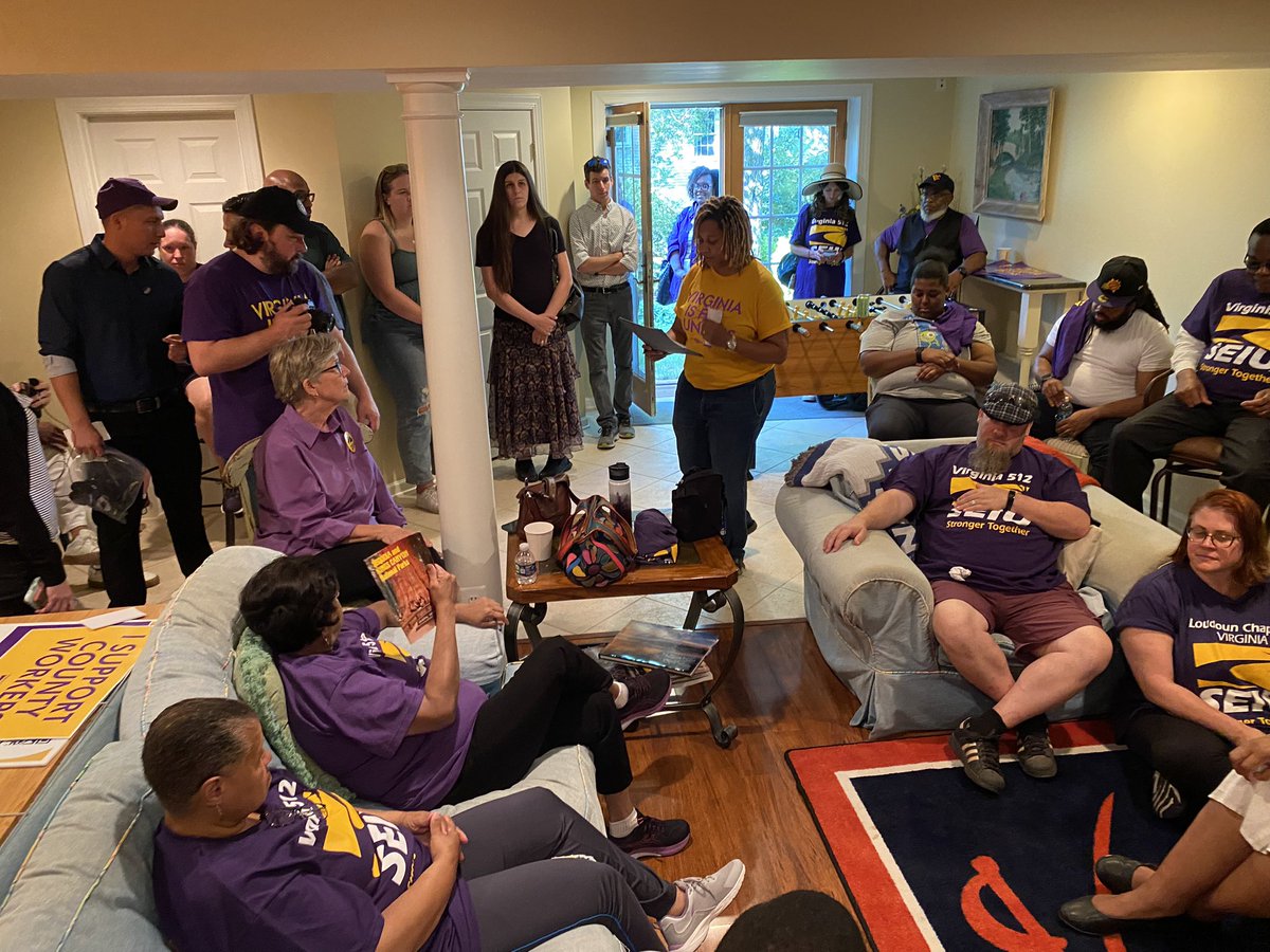 Was pleased to spend my Saturday Morning with my union brothers and sisters of @SEIUVA512 and @GoodAirports talking to members about workers legislative priorities for the upcoming session. With Dem majorities we can make Virginia #uniionstrong