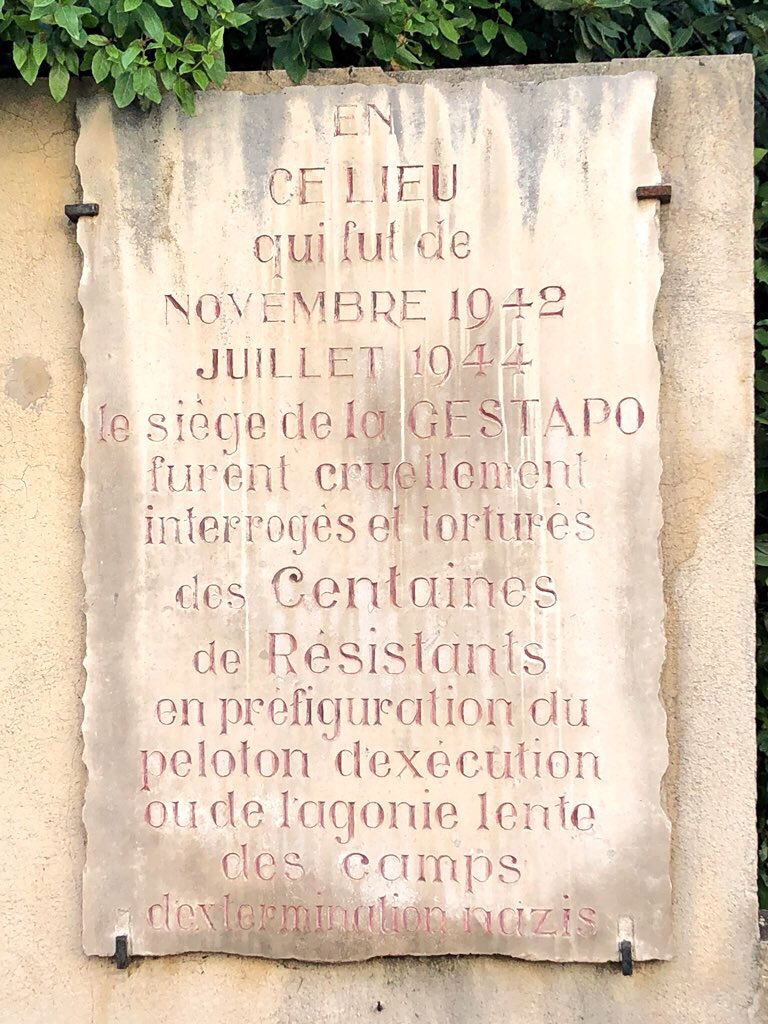 berradareda69's tweet photo. 🇫🇷 79ème anniversaire de la libération de #Montpellier N'oublions jamais les victimes de la #Gestapo Villa des Rosiers, siège &amp; lieu de #torture de #résistants !
#Libération #Montpellier
#VilladesRosiers https://t.co/qKKbojILXi
