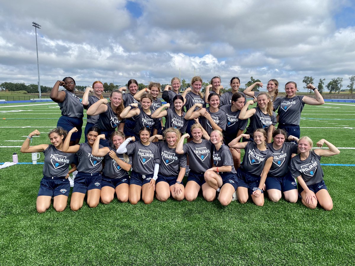 First week of fall semester ✅

It was full of classes, team meetings, training in the weight room &amp; finished it off with a team challenge workout on the new turf 💪🏼🧱

#TheFoundation x #BuildingBlocks