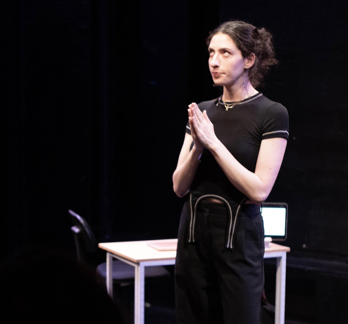 falafelemons's tweet photo. THE END IS NIGH for #TheTempPlay at #EdFringe and we have 1 show left to slay our goal to sell out our 40 seat room… 3 tix sold for Sunday so far…and so we pray 🙏 https://t.co/D6BQFpsrNu