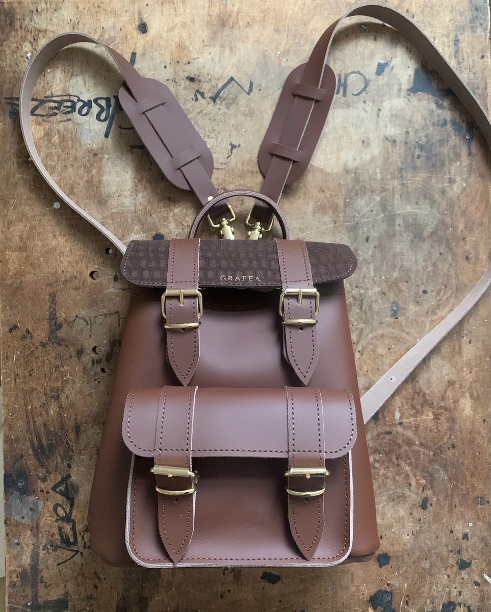 GRAFEA's tweet photo. Our sample sale is on 👜 https://t.co/es7Nv6oJAu