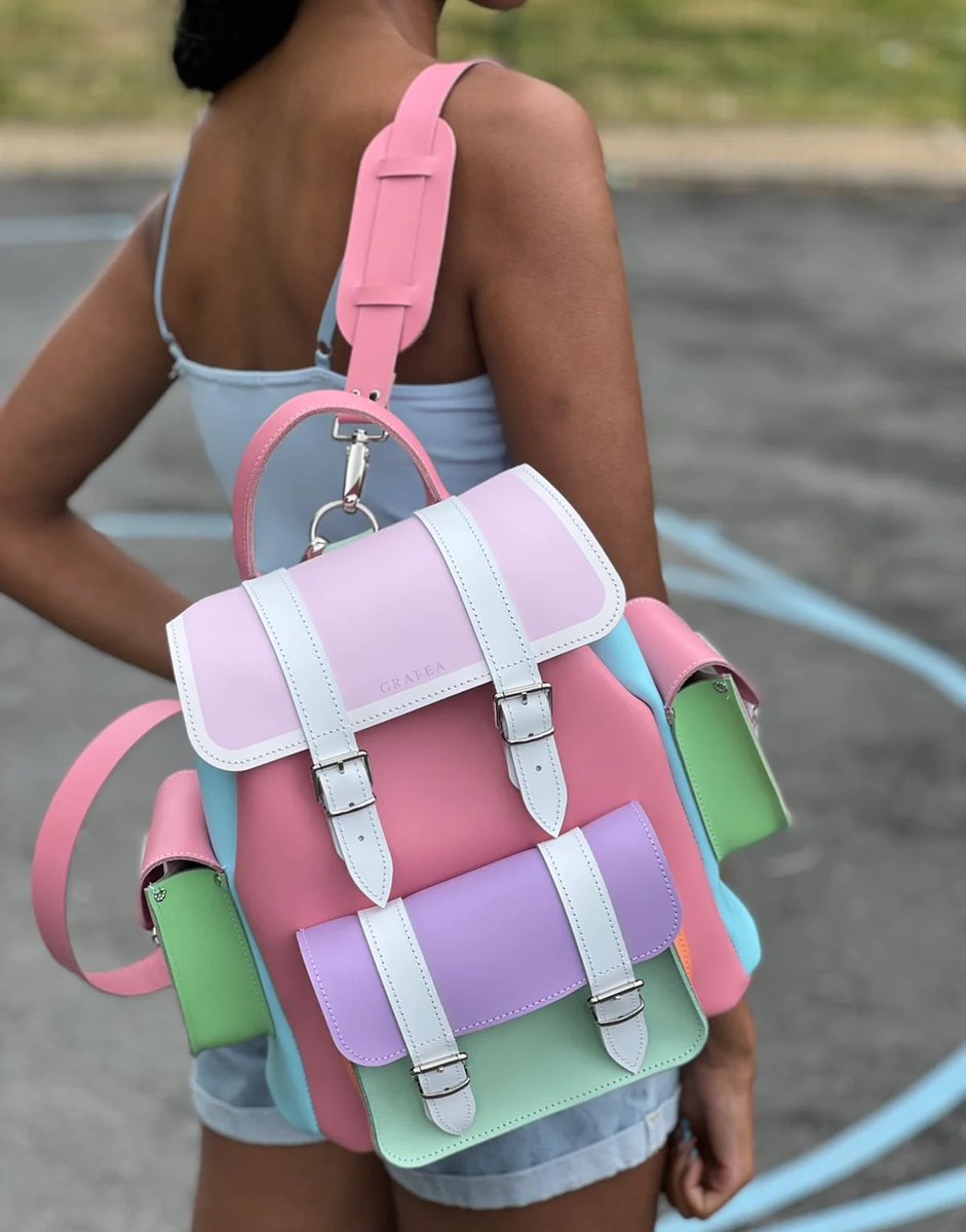 GRAFEA's tweet photo. Our sample sale is on 👜 https://t.co/es7Nv6oJAu