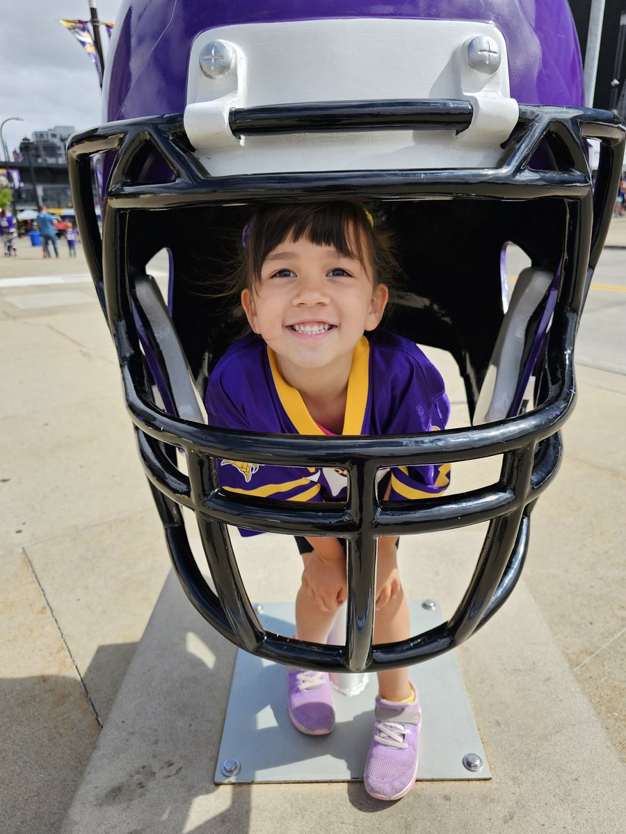 jlbroden's tweet photo. #SKOL 4th generation fan! https://t.co/fV43qXq91t