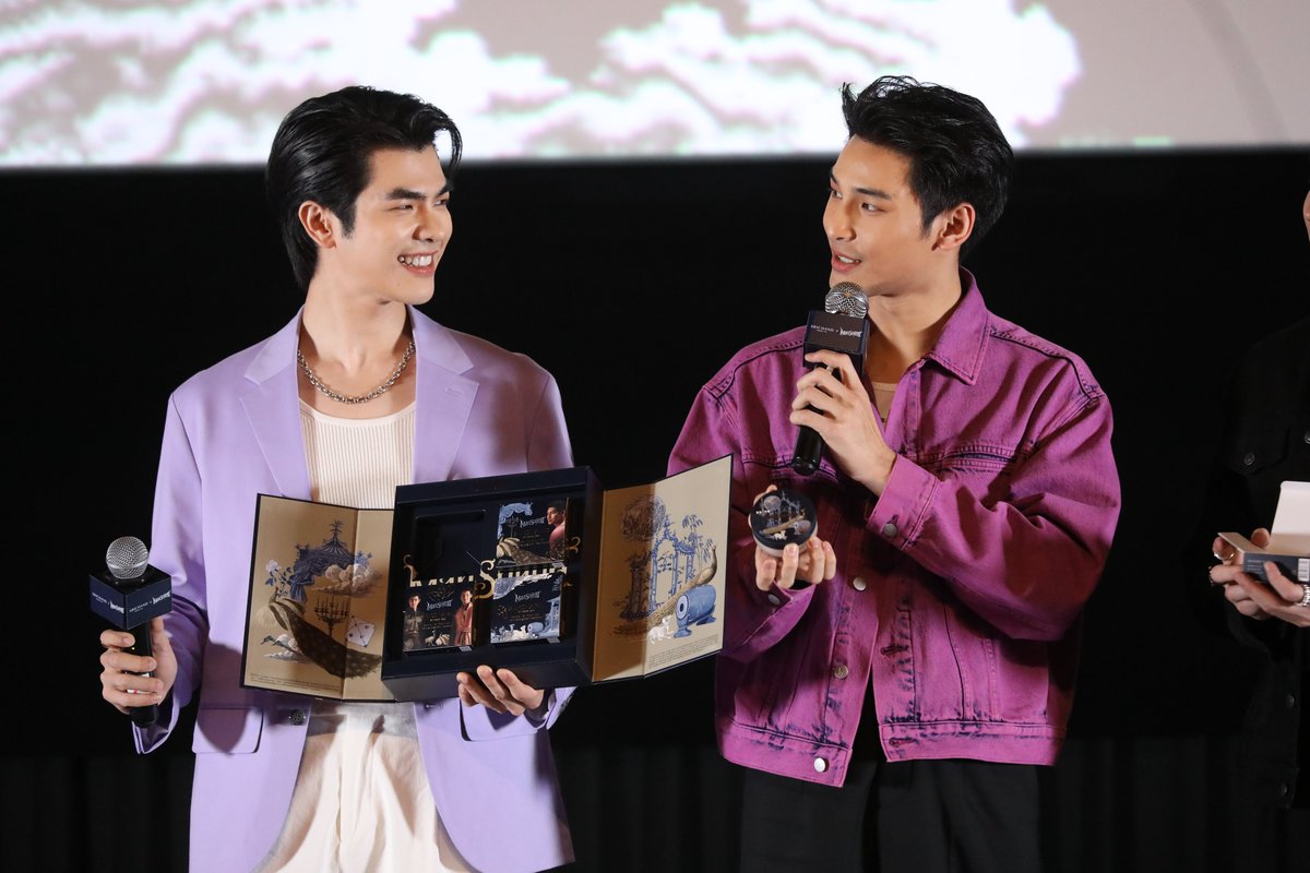 SRICHAND1948's tweet photo. สุดฟินนน~  ประมวลภาพบรรยากาศกิจกรรมSRICHAND X MANSUANG MOVIE NIGHT วันที่ 25 สิงหาคม 2566 ที่ผ่านมา

ศรีขอบคุณแฟนๆ ทุกๆ คนที่ซัพพอร์ตแบรนด์ศรีจันทร์ และพรีเซนเตอร์ของเรามาโดยตลอดด้วยนะคะ

รูปภาพGroup Shot สำหรับ Lucky Fans 👉🏻https://t.co/ztcUUS6GzE

#SRICHANDXMANSUANG https://t.co/Zu53mtPmf9