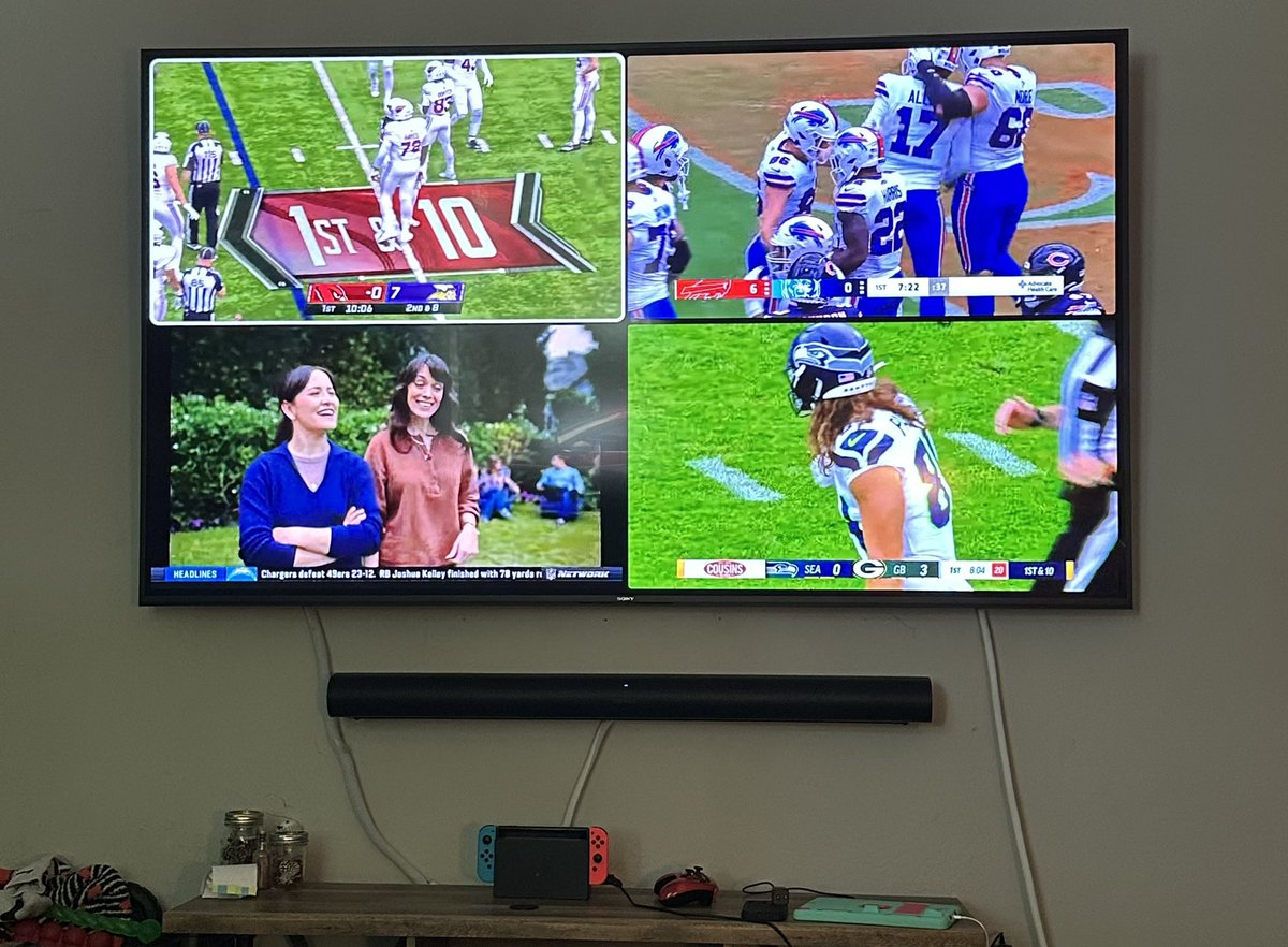 uga_dawg01's tweet photo. So far, so good with the @YouTubeTV Multiview on this preseason test run! Getting four 43” screens on the 86” Sony is where it’s at. #SundayTicket https://t.co/OAlPeiBs3h