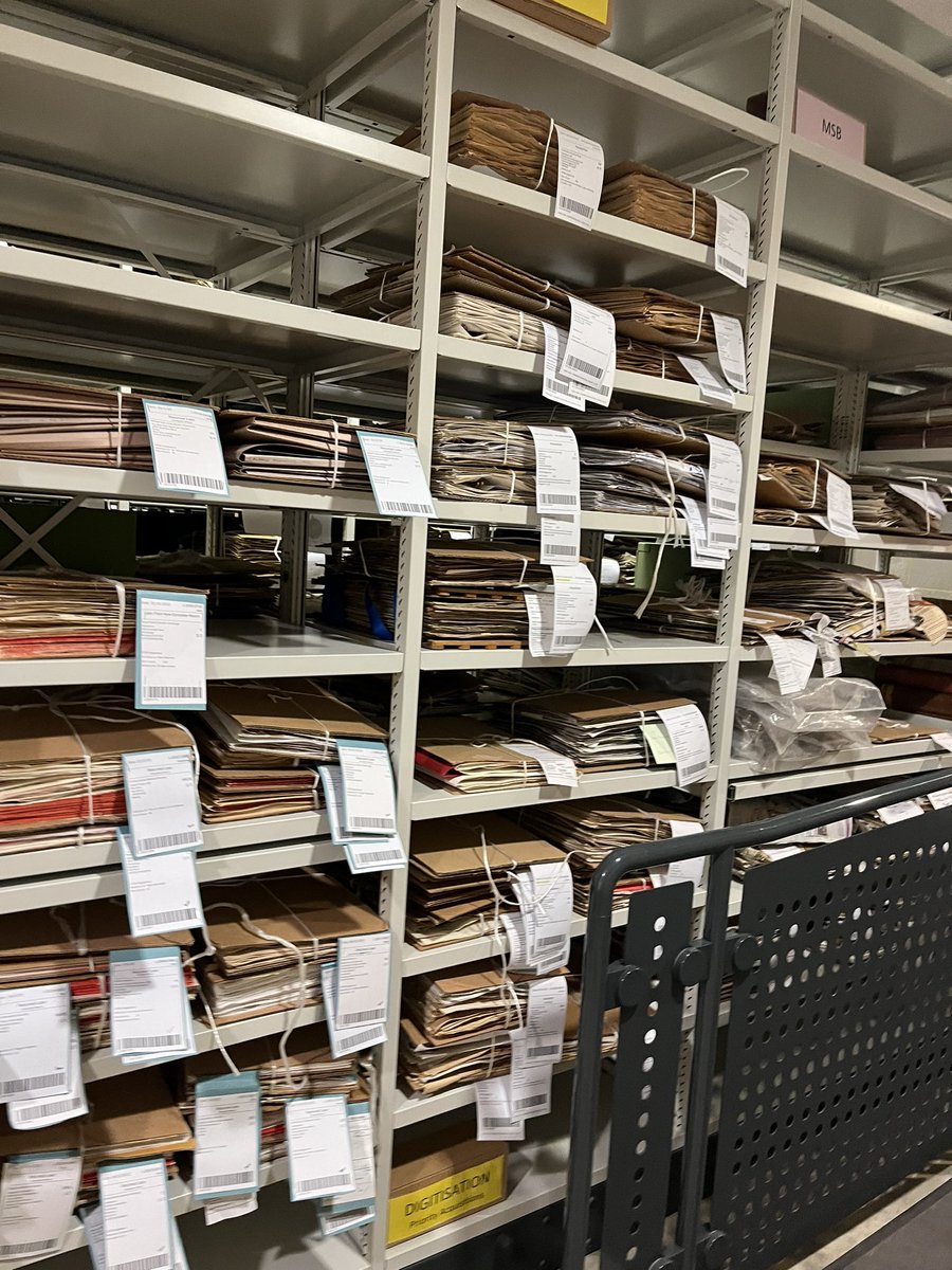 Ecolog3stDutz's tweet photo. It was a fantastic 3 weeks working at @KewScience Herbarium and library with the @KewUKOTs team. The time was short but we sure got a lot done for the @UKBCFs #Darwininitiative. Can wait to see y’all in the next fieldwork season!! #Dplus114 #KewTCI https://t.co/5NJtKEZcrj