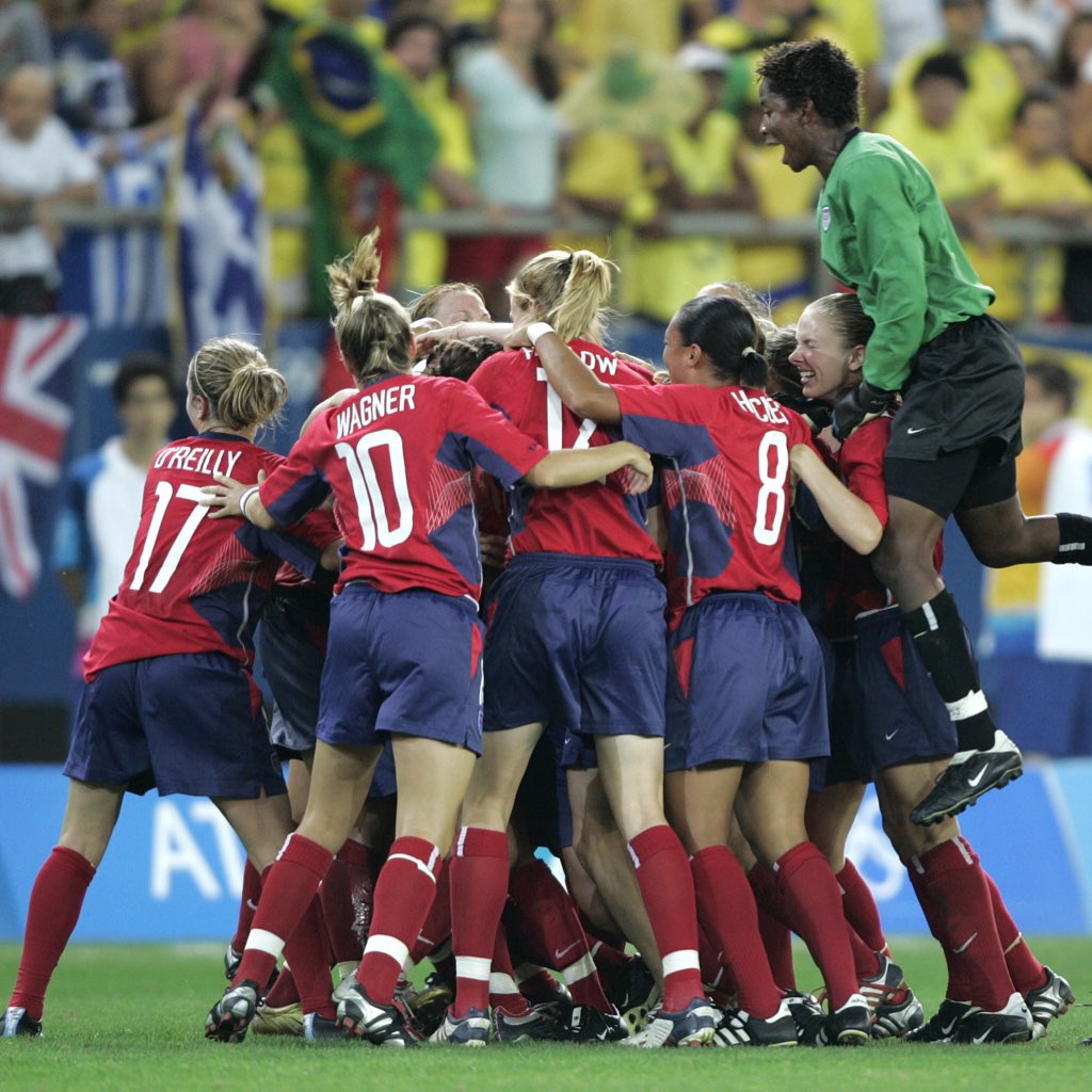 USWNT's tweet photo. 📆 #OTD in 2004:

The #USWNT claims gold at the 2004 Summer Olympics with a 2-1 win over Brazil 🥇 https://t.co/728lcT1NoJ