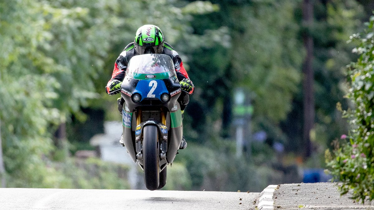 ManxGrandPrix's tweet photo. HISTORIC VICTORY FOR LOPEZ IN JUNIOR MGP
Victoria histórica para López en Junior MGP 

Victor Lopez made history on Saturday afternoon as he became the first Spanish rider to win at the Manx Grand Prix... https://t.co/4FNtOR9J3b