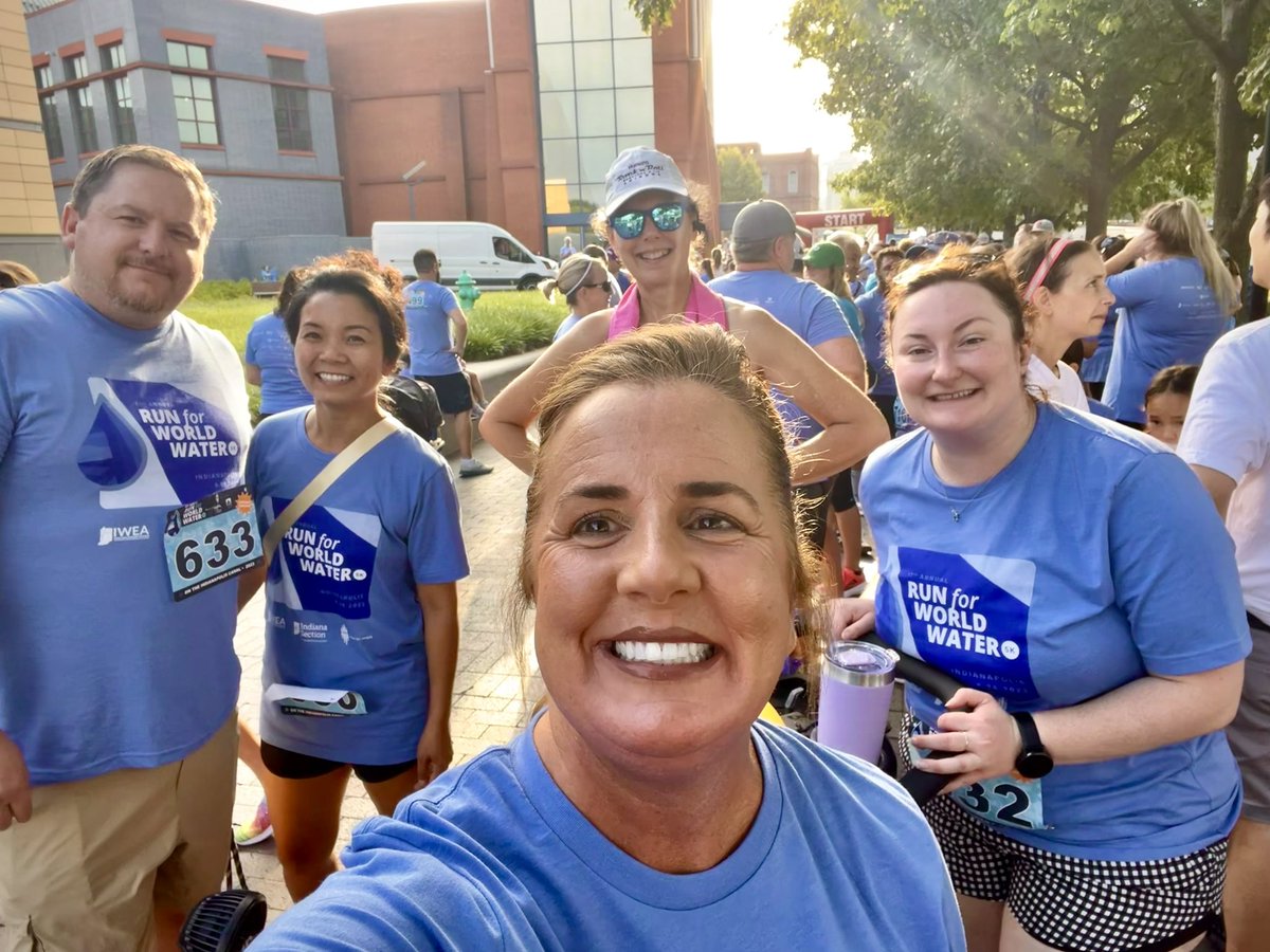 KellieR15330221's tweet photo. @grwinc GRW | engineering | architecture | geospatial  Indy Office out on this beautiful Saturday morning supporting Run for World Water 5K Run Walk - 17th Annual ! 💦💦💦💦 https://t.co/lldvNgNRrO