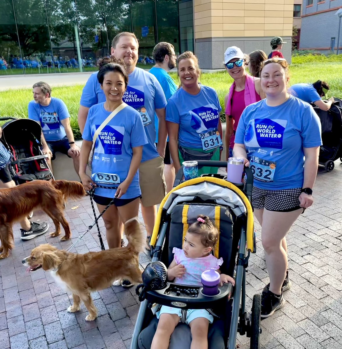 KellieR15330221's tweet photo. @grwinc GRW | engineering | architecture | geospatial  Indy Office out on this beautiful Saturday morning supporting Run for World Water 5K Run Walk - 17th Annual ! 💦💦💦💦 https://t.co/lldvNgNRrO