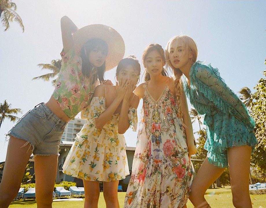 I wish 'Yeah Yeah Yeah' had a videoclip, I can picture the setup in a beach with the Blackpink girls walking together, playing 2v2 volleyball, bodyboarding... no choreography, just having fun. It could even get a nomination for Song of the Summer with an english version 🥹