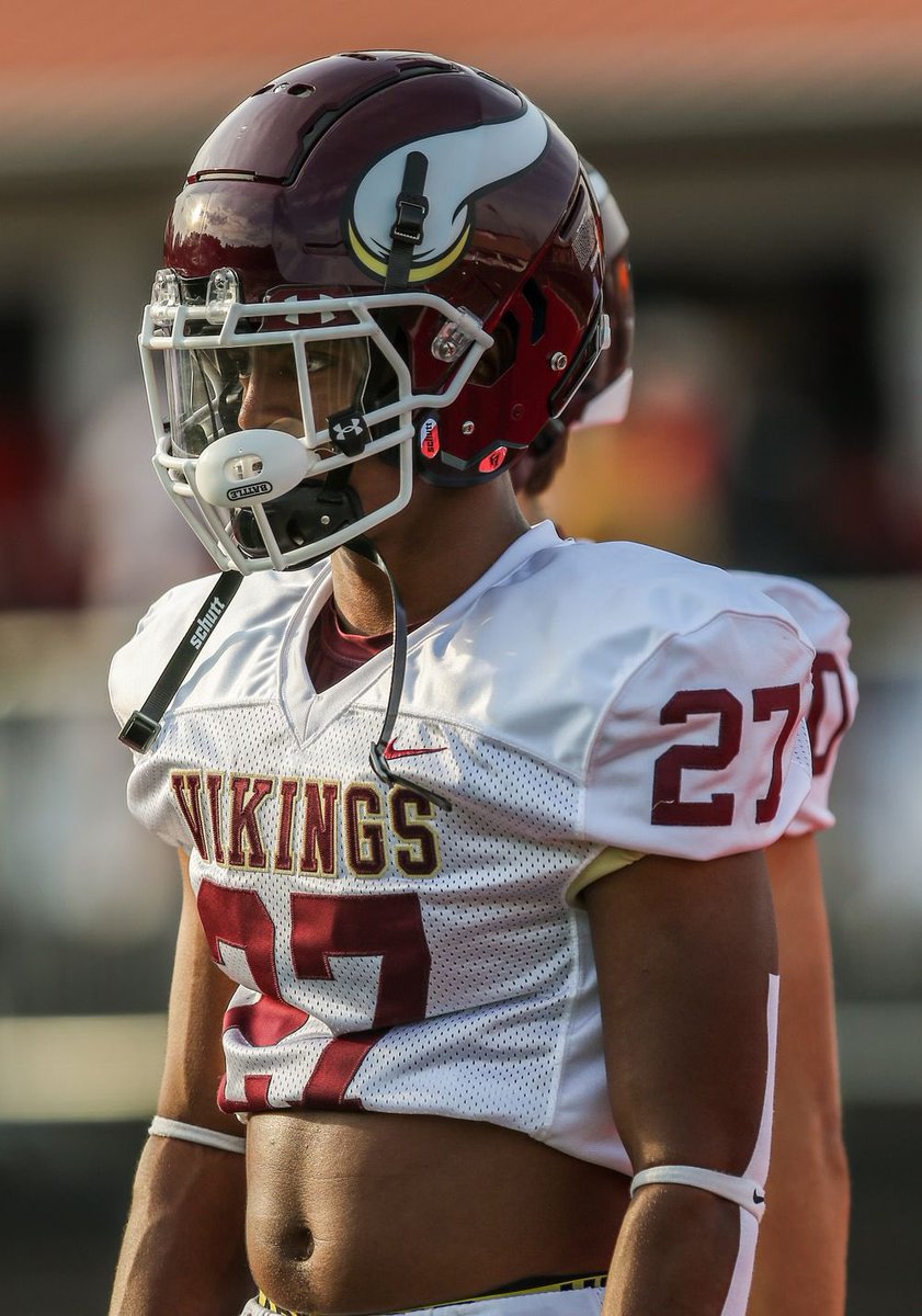 A half century long rivalry renewed after 13 years. Heck of a game from both sides.