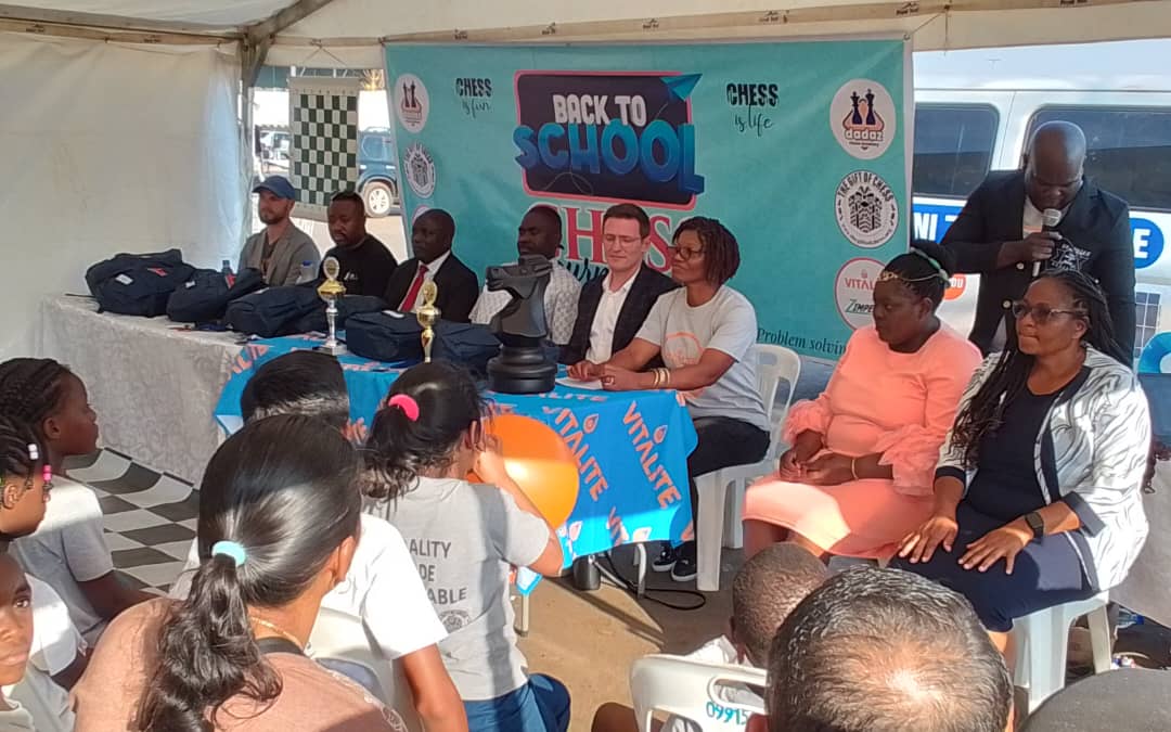 dadazchess's tweet photo. Today was massive @dadazchess ..The back to School Chess tournament in Lilongwe sponsored by @zimpertec and @vitalitemw  was great . Graced by the Hon minister of Sports, Uchizi Mkandawire, PS Sports, Chief Science & Innovations Officer,@MalawiChess President ,deputy Director  of sports in schools @MaryWayaNetball ,dear parents ..The tournament was possible with  Chesssets distributed by @thegiftofchess. Kids had super fun and @dadazchess kids won position 1- 4 in U10 category and gold medal for U16 category .