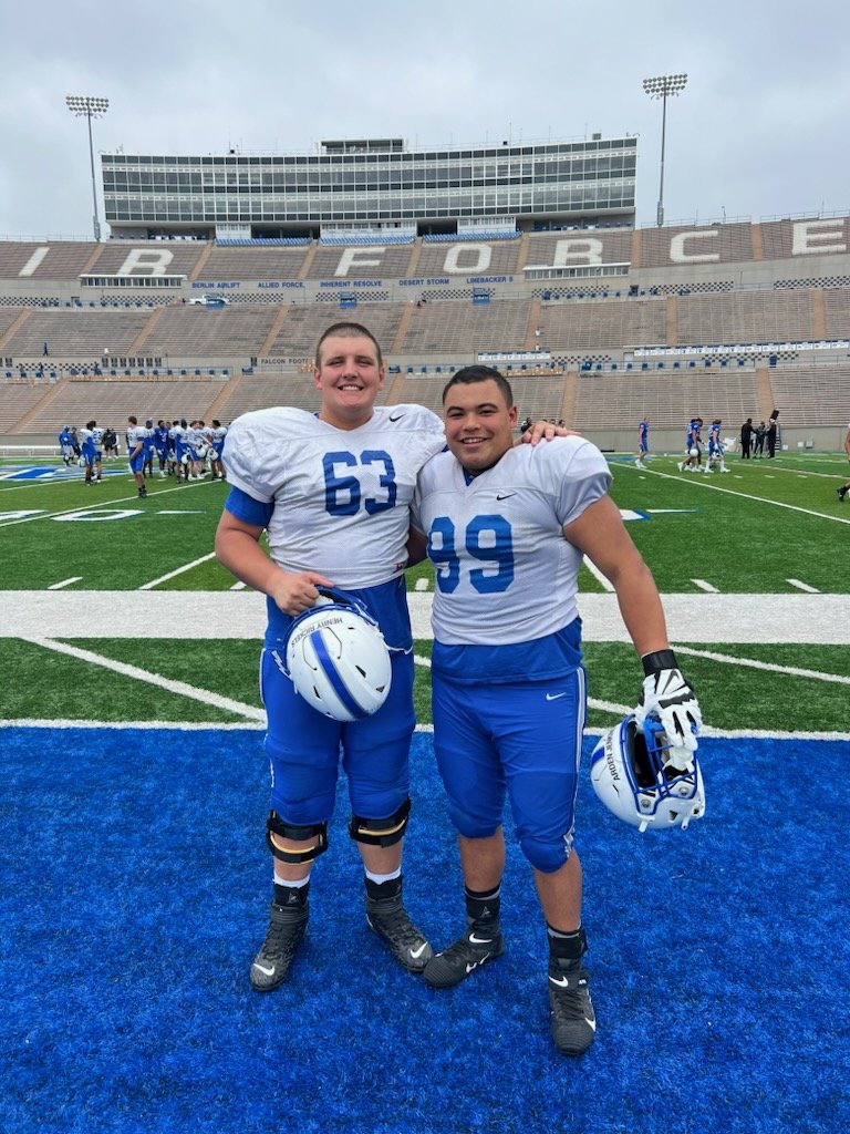 2 former Thunderbirds. <a href="/BellevueWestFB/">Bellevue West Football</a>
<a href="/PigsInPurple/">Thunderhogs</a>
1 week away from the season opener for the Air Force Falcons.
Arden Jenkins <a href="/ArdenJenkins04/">Arden Jenkins</a> 
Henry Rickels <a href="/HenryRickels/">Henry Rickels</a>