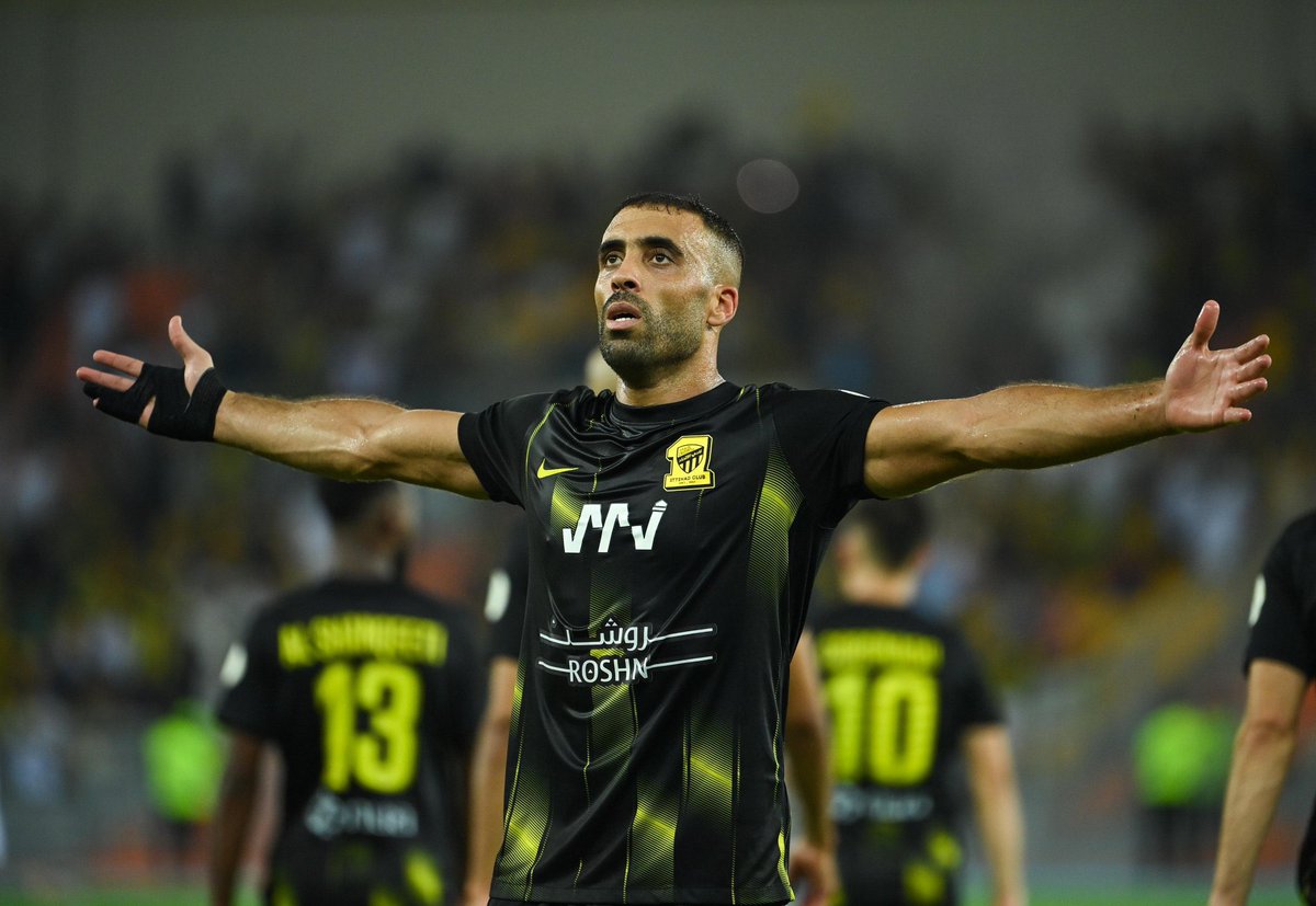 IttiMania's tweet photo. 🇲🇦🟡⚫️ عبدالرزاق حمدالله في أول 3 جولات بـالدوري:

- تواجد في تشكيلة الجولة الاولى ⭐️

- تواجد في تشكيلة الجولة الثانية ⭐️

- تواجد في تشكيلة الجولة الثالثة ⭐️

🥶🥶🥶 https://t.co/e3uw1qwYV8