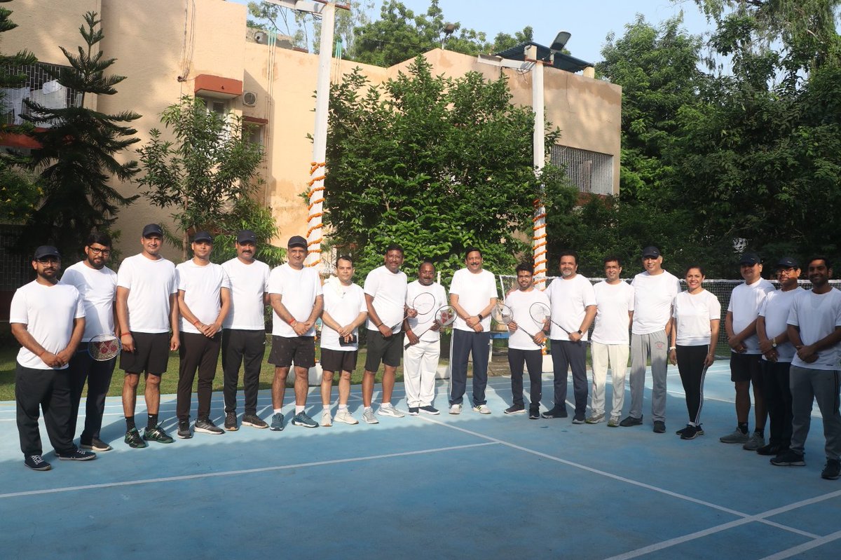 IOCL_UP's tweet photo. "If you are having fun, you are winning". Reiterating this thought, as part of #nationalsportsday2023, ED&amp;SH @IOCL_UP Shri Rajesh Singh launched a Badminton Tournament for UPSO1 employees, fostering the #5S of #sports - #Stamina #Speed #Strength #Skill &amp; most importantly #spirit. https://t.co/wtEfUNeRoV