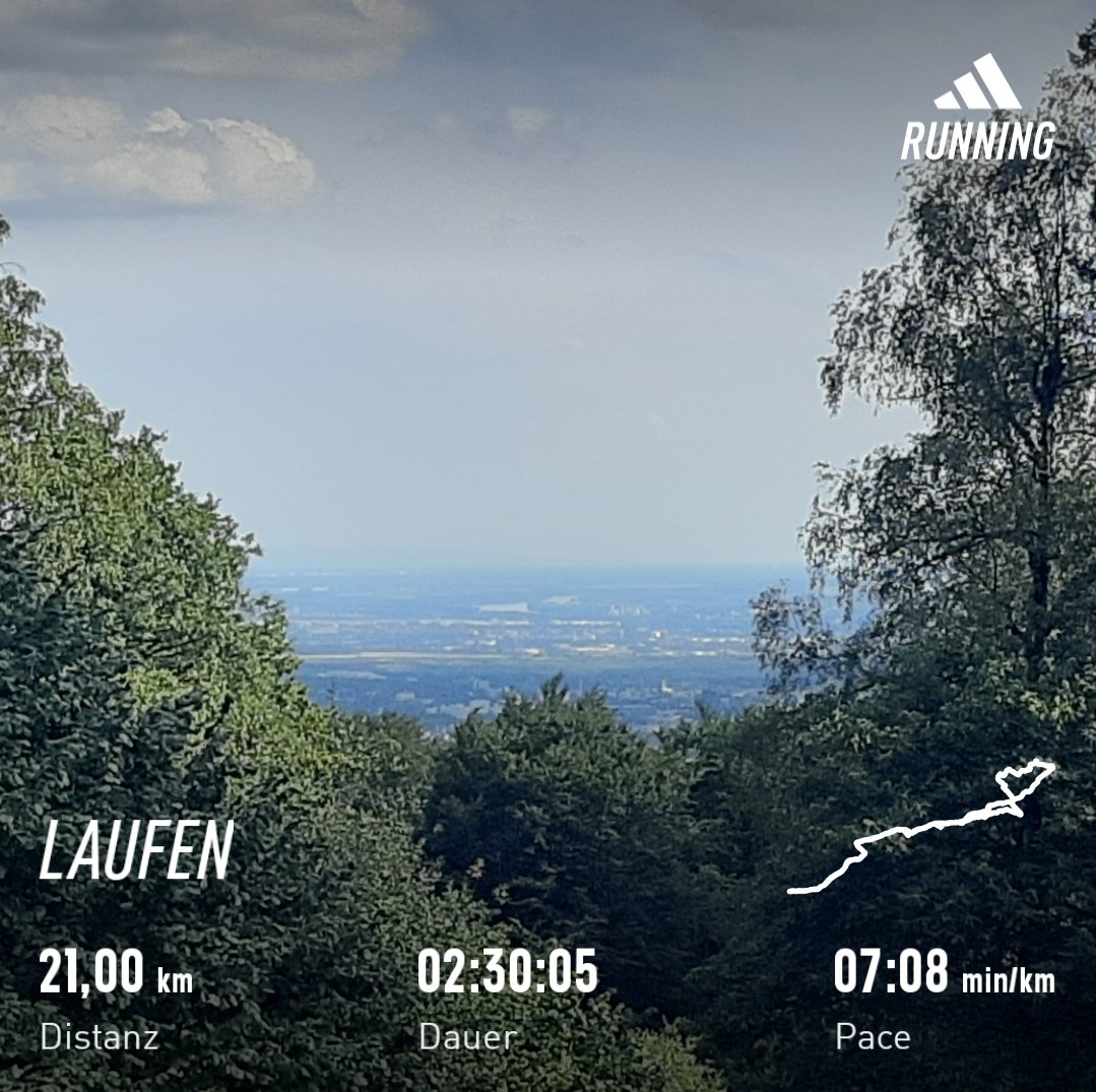 Quwietscheente's tweet photo. So ihr Mäuse. Auch wenn ich gerade nicht viel posten, laufen tue ich regelmäßig. Und wenn #byebye08 ist must ich hier auch schreiben 😁😎.
Heute mal wieder bißchen Berg dabei gewesen 🙈, bergauf bin ich viel gegangen, aber das ist völlig ok bei der Strecke
#nevernotrunning https://t.co/gvTZW5YsRt