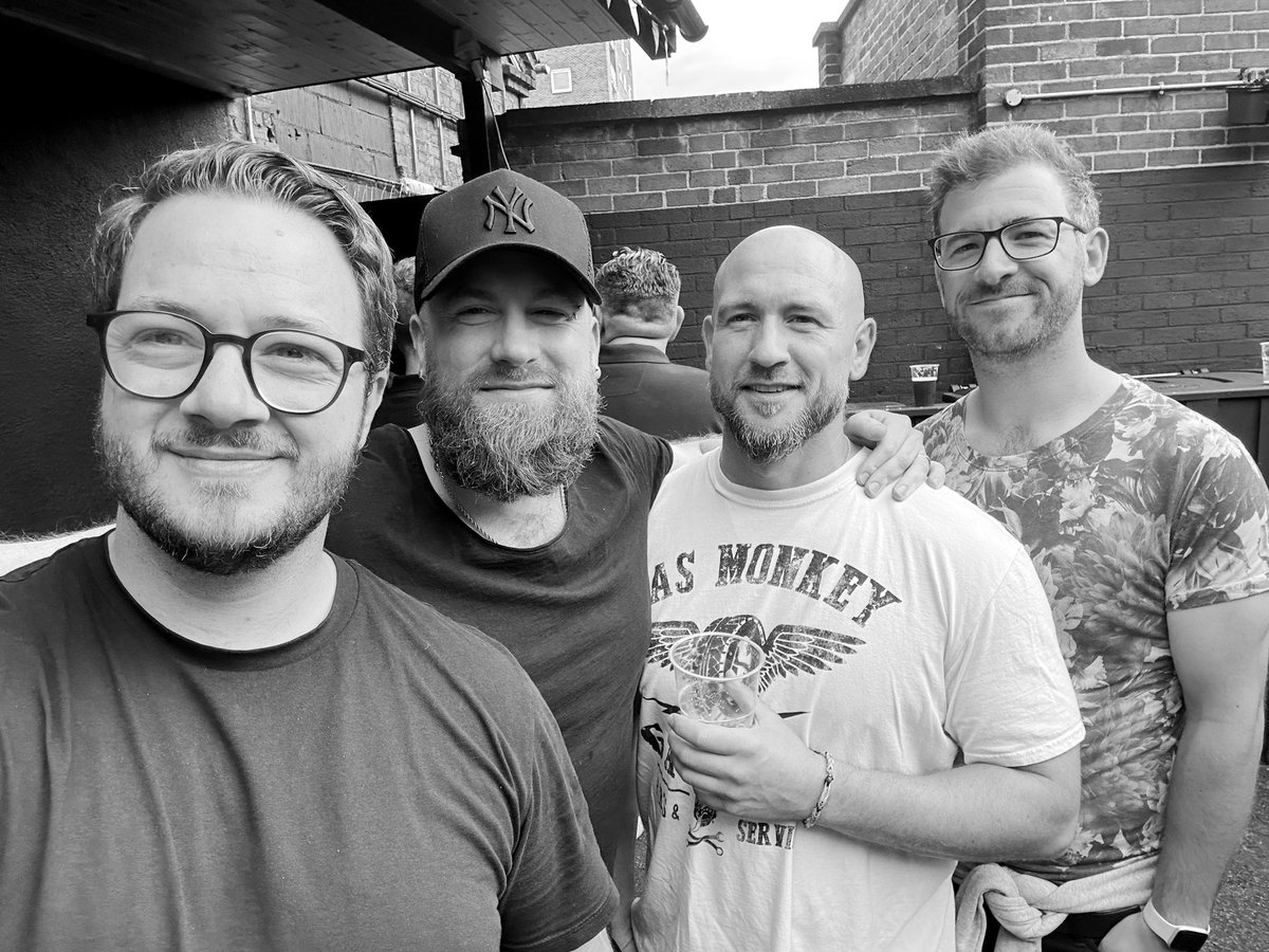 theshtooks's tweet photo. Shtooking at @BedfordEsquires ❤️ https://t.co/UsRKkunHVH