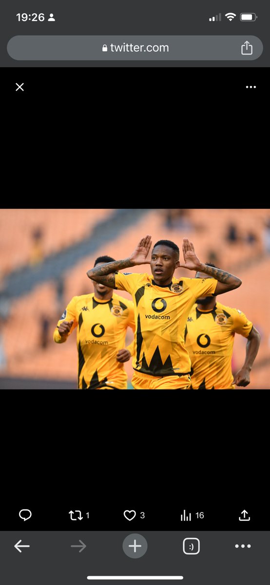 LjaySir's tweet photo. We are too dangerous to play in PSL, give us Man City!

#Amakhosi4Life #KaizerChiefs #Potsane #Mmodi https://t.co/iPqhlNJYDR