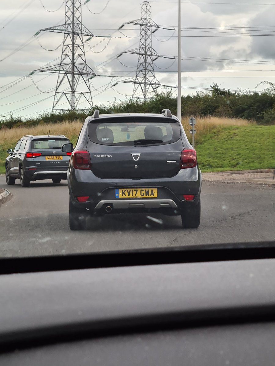 MattAyling's tweet photo. @PoliceScotland don't be suprised if this vehicle ends up in an accident (they probably caused). It took the same 2 junctions as us and everytime it accelerated on the outside of a vehicle and cut Infront if it last minute to take the junction. https://t.co/h6Ko9nmQsB