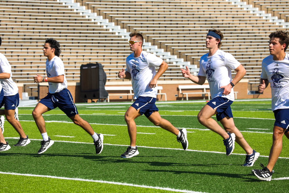 🏃💨

#GoOwls👐 x #RHOUSE