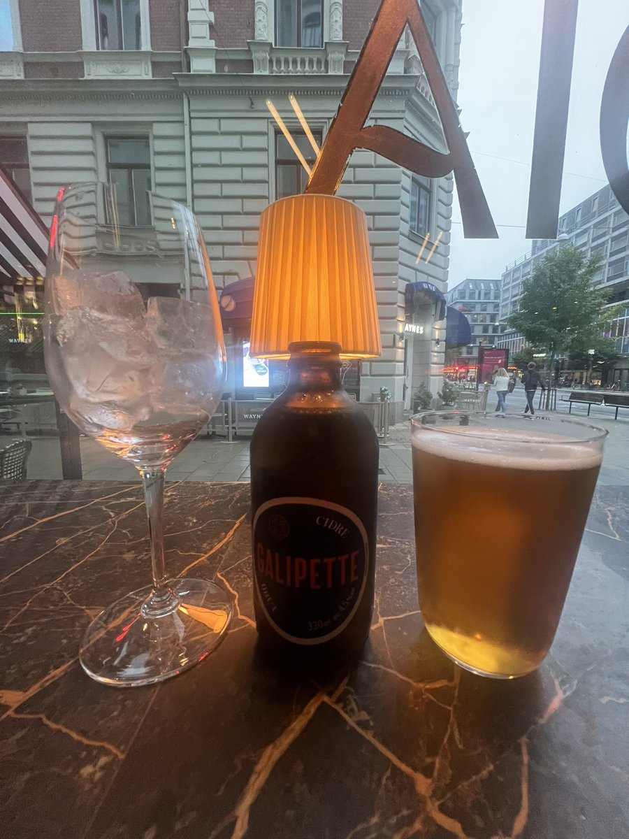 wapple15's tweet photo. Saturday evening #BeerView #CiderView #Stockholm πΈπͺ #BeerOclock #CiderOclock https://t.co/iif3LHGcox