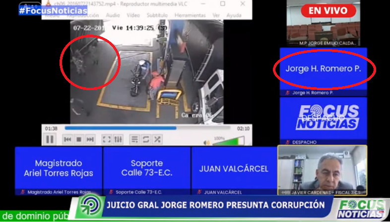 JuanPoe's tweet photo. El General Jorge Romero mientras hacía operativos de seguridad con Federico Gutiérrez, tenía nexos con el Clan del Golfo con Juan José Valencia alias "Falcón" un narcotraficante de gran poder en el país para darle permisos de armas. Actualmente el General se encuentra en juicio. https://t.co/v35iRe9DlQ