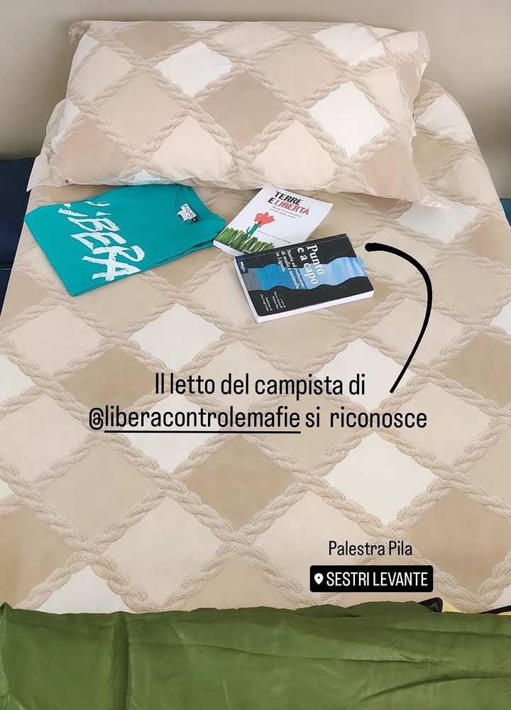 AD_eS_So's tweet photo. E abbiamo iniziato! I campisti sono tutti arrivati, i letti sono stati preparati, le magliette, le cartoline e i quaderni consegnati.
Ci siamo presentati e abbiamo dato degli indizi sulle cose meravigliose che faremo insieme!
#estateliberi #liberagenova #liberaliguria https://t.co/Tvkwi3UEfF