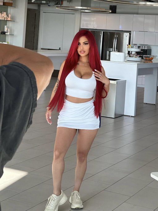 &hearts;️ #Bescene &amp; team does it again! she&rsquo;s a violet red head girlie https://t.co/GZXymA1xRa<a href="/tag/bescene"class="tags">#Bescene</a>