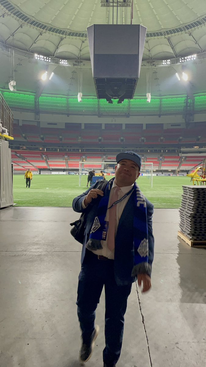 skaita16's tweet photo. Sometimes you just have to try on the old suit to see if it fits again 🤞🏼
And it finally did 🙏🏼🤜🏼🎤⚽️🌊2️⃣
#Announcer | #ChanceMoment | @wfc2 | @WhitecapsFC | @bcplace | @trevorlindenfit | #Fitness | #WFC2 | #VWFC https://t.co/TYl5Sdpkgt