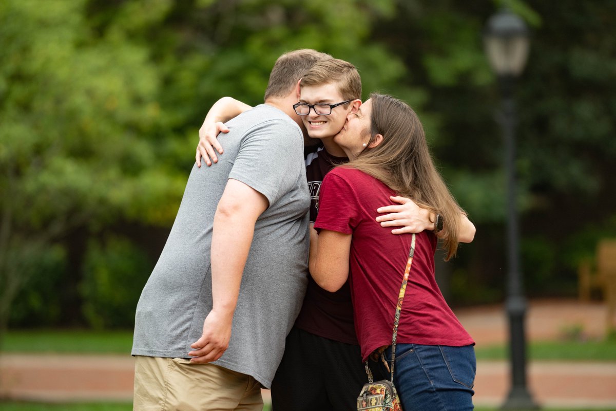 Welcome to Lafayette, Class of 2027 students and families!🐾🐆