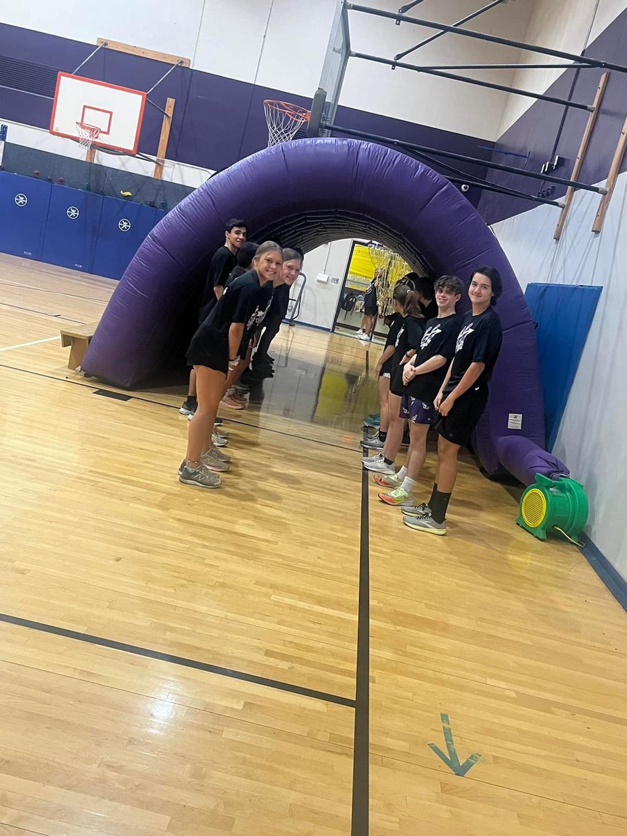 Thank You GHS Cross Country Team for helping Brawner’s Milers Kick Off! 
What an Awesome day for our kiddos! #granburypirates #granburyxc #brawnerelementary