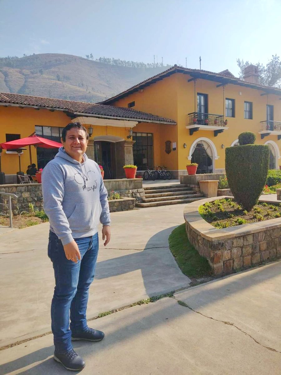 dickcastillo10's tweet photo. Mi respeto y admiración a los hombres y mujeres que trabajan a más de 4000 msnm. Gracias por su hospitalidad Pasco y Junín. https://t.co/KFx3tDFpMx