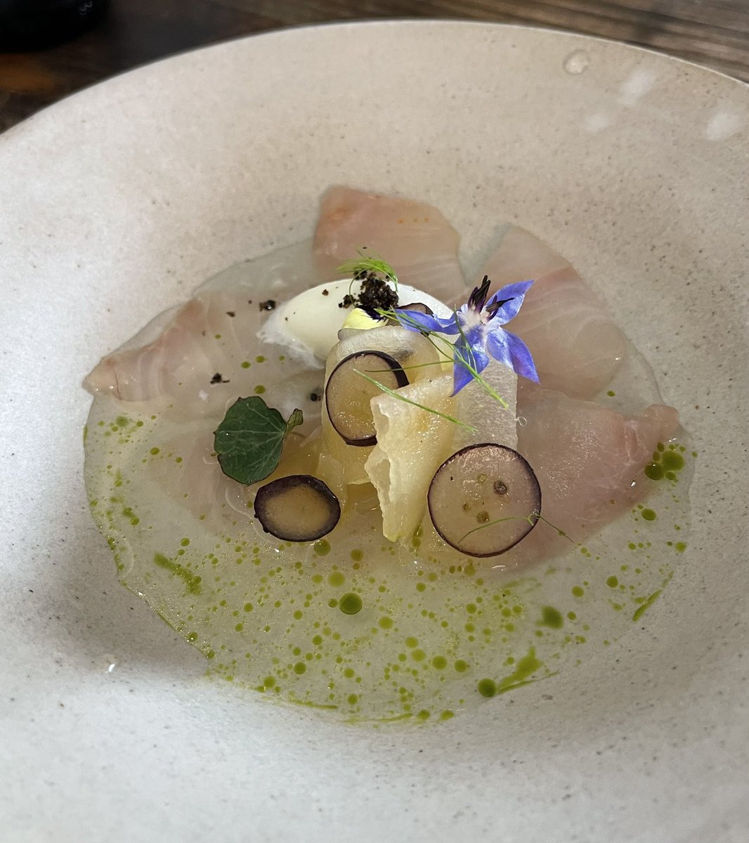 Food_A4thought's tweet photo. Multiple Plates of delight from today’s lunch at @HeaneysCardiff
Scallop & Beef Fat, Cured Gurnard, Beef Shortrib with Nori Cracker & Tartare and Cheese Tartlets
#Heaneys #MichelinGuide #Scallop #Dashi #BeefFat #Gurnard #Ginger #BraisedShortRib #Tartare #CuredGurnard https://t.co/i9s1KYy77K