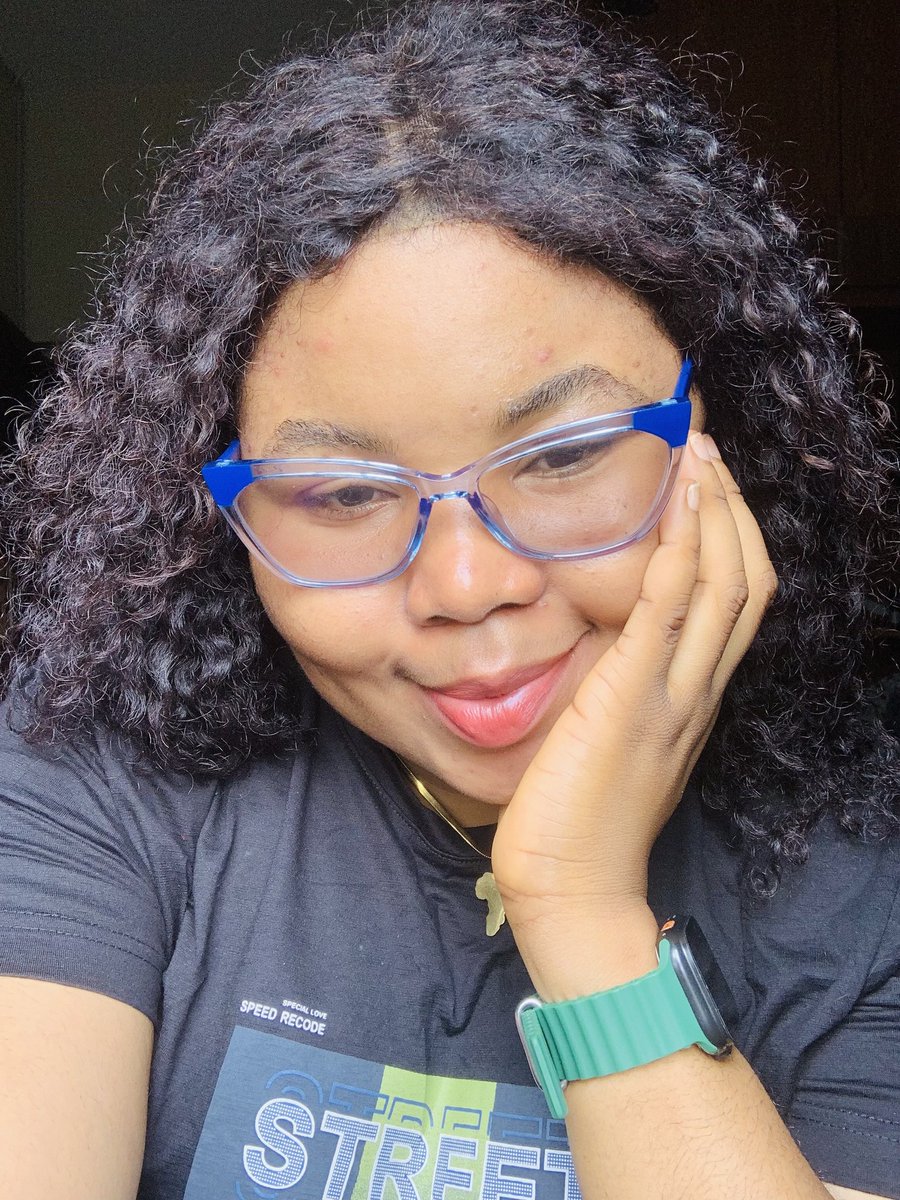 StretchMarksDr1's tweet photo. Let peace, contentment, and happiness feed your soul 🙂but the world doesn't necessarily have to know. HAPPY WEEKEND
#FACECARD 
#Edima 
#STRERCHMarksDoctor 
#skincare https://t.co/h2m6D8HvpG
