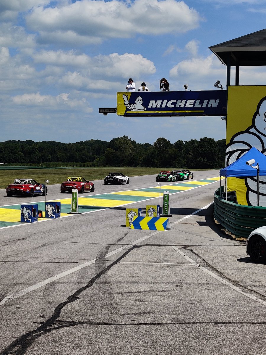 A_Valdes007's tweet image. Nonstop Action Racing in the @MazdaMX5Cup  here @VIRNow  !! 
#flisperformance #mazdamx5cup