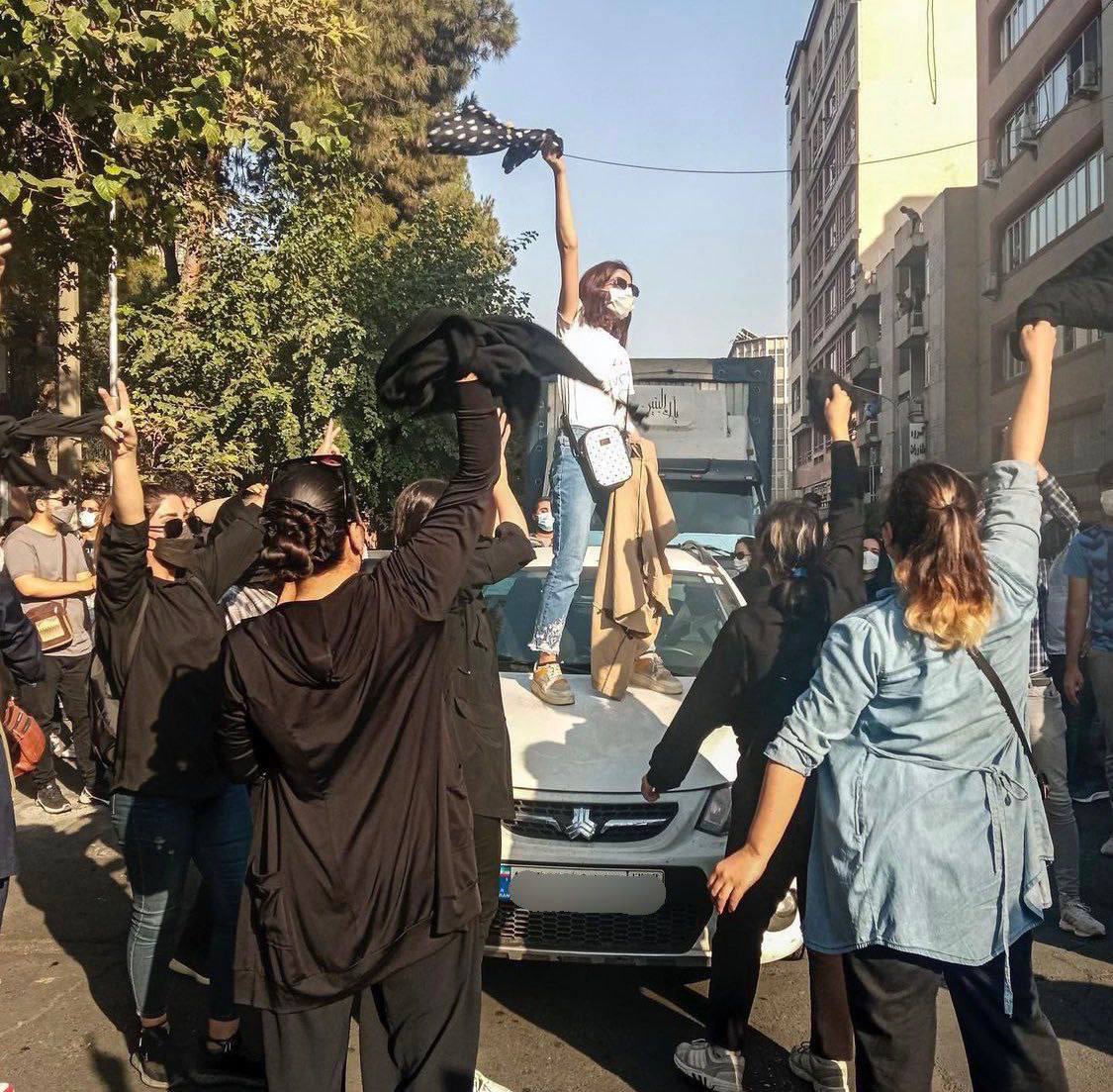 هیساکو tweet media