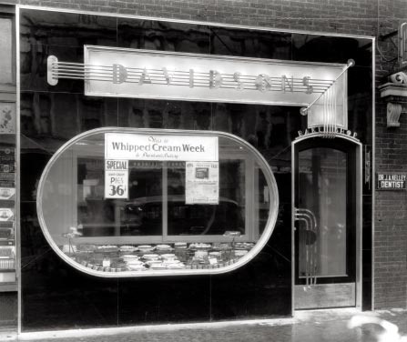 A photo from 1933: Davidson's Bakery at 
1617 W Howard in Chicago