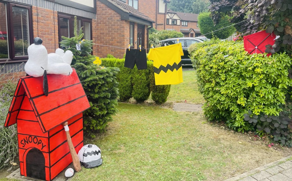 Good grief! 

There’s just one week left before this year’s scarecrow festival!!! 

#Doncaster #doncasterisgreat #snoopy #peanuts #sprotbrough #scarecrow