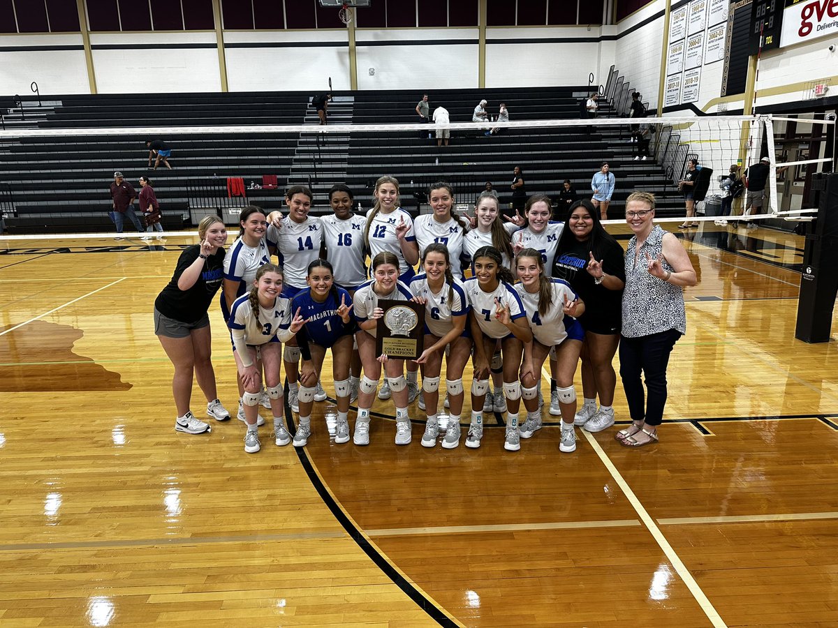 MacArthur Volleyball tweet media